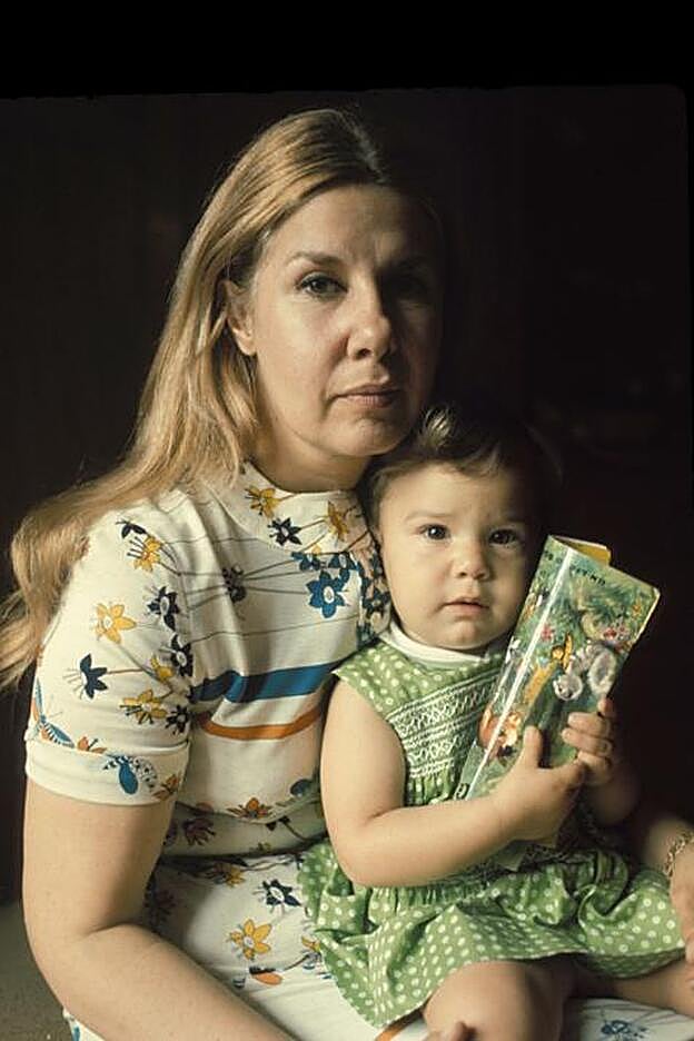 Cayetana con su hija Eugenia.