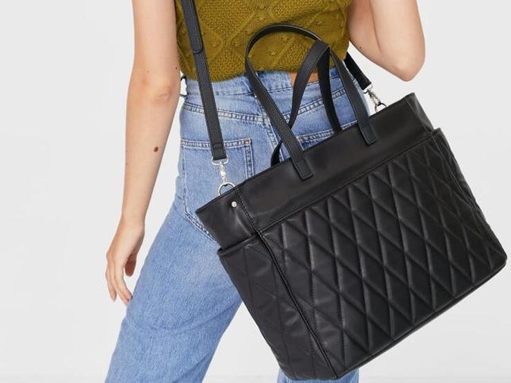 Fotos: Si buscas tu bolso estrella para esta temporada, bonito, cómodo y que te combine con todo, no te pierdas estos 13 shoppers por menos de 30 euros