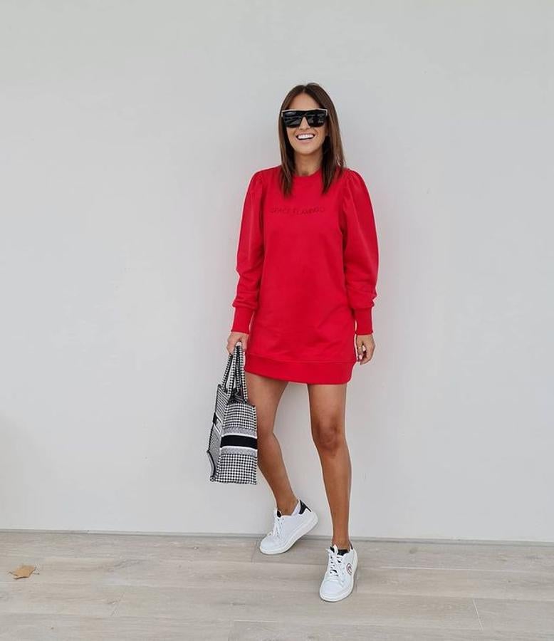 El primer look de Paula Echevarría tras el anuncio de su segundo embarazo fue este de Space Flamingo, su firma de ropa.