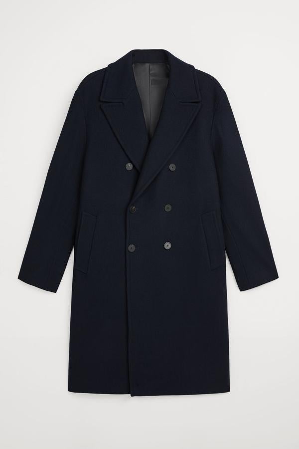 Abrigo de lana cruzado de doble botonadura, de Zara hombre (99,95 €).