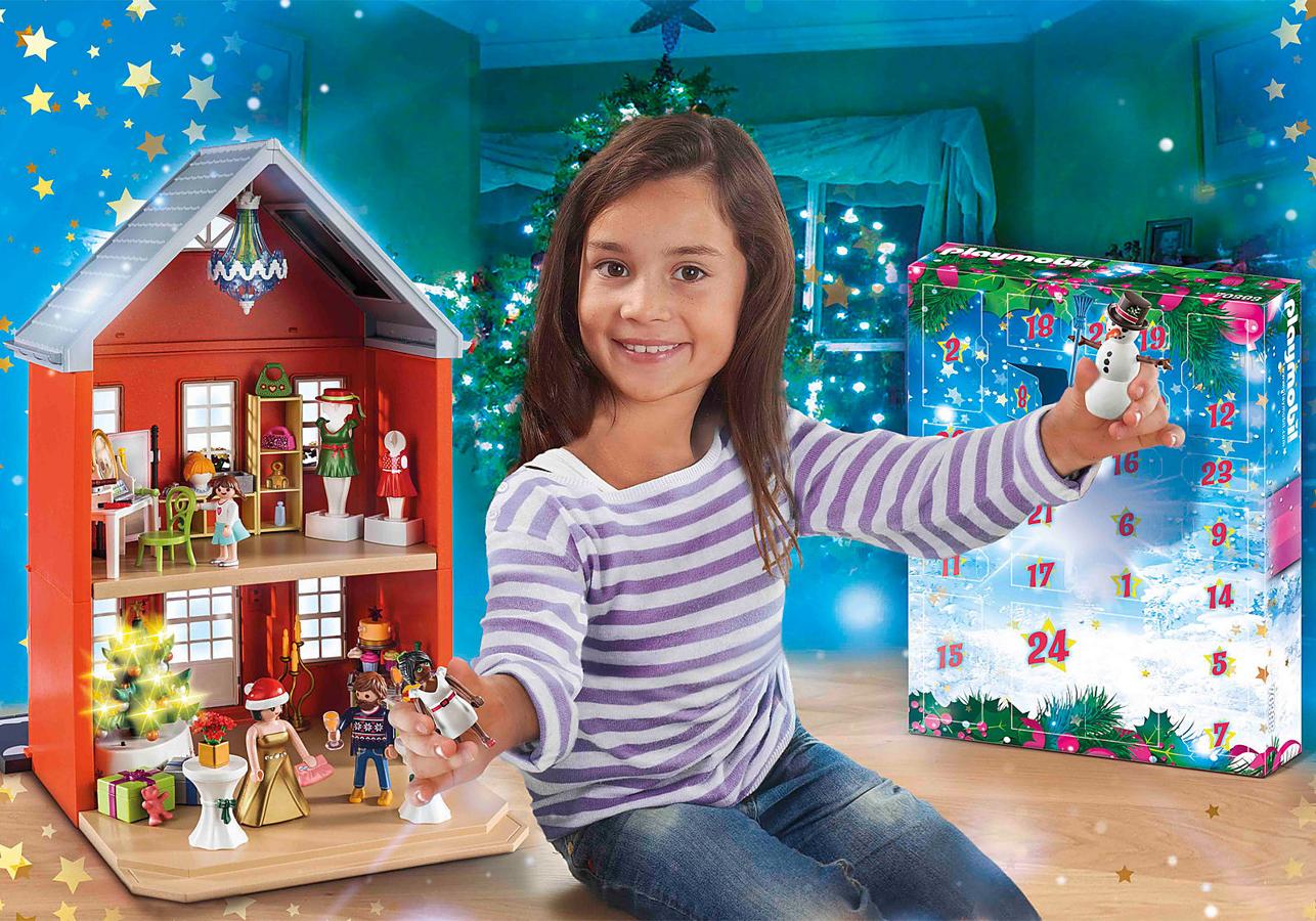 Este calendario de Adviento de Playmobil hará las delicias de los más pequeños, que podrán ir construyendo su casita de Navidad durante el mes de diciembre. Está rebajado a 37.25 euros.