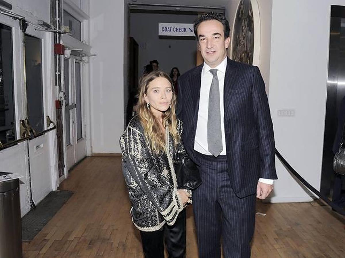 En pleno confinamiento, con todas las restricciones en vigor, se terminaba el matrimonio de Mary-Kate Olsen y Olivier Sarkozy. Con polémica: él pretendía que la diseñadora se marchara en medio de la pandemia, dejándola en la calle. La Justicia tuvo que intervenir.