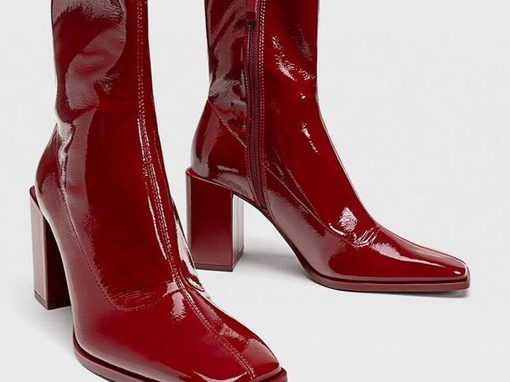 Fotos: Botas, botines y zapatos de charol piden paso con estas 13 ideas que reinarán en tus looks invernales