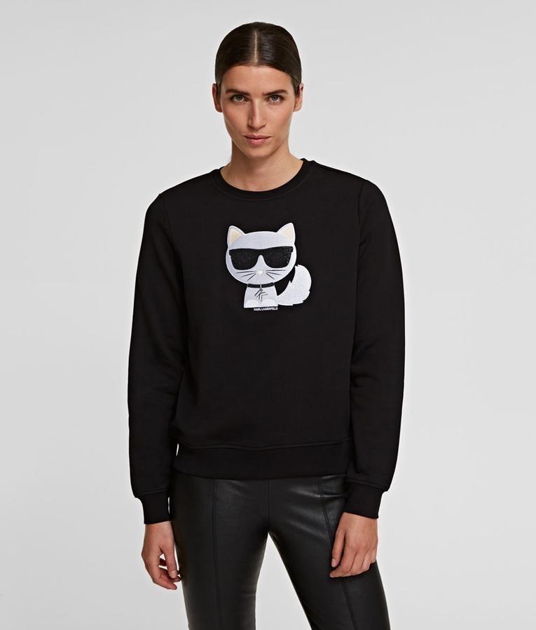 Sudadera negra de Karl Lagerfeld (122 euros).