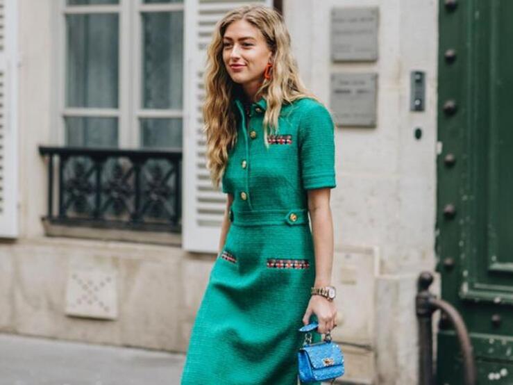 Fotos: ¡No solo en verano! Estos son los vestidos midi que quedan genial con zapatillas o botines