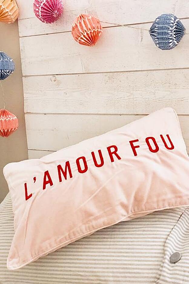 Si tu almohada tiene más de dos años, tírala.