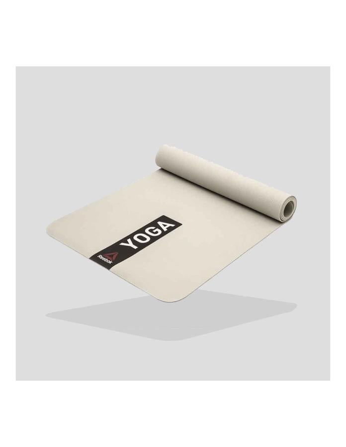 Y si lo que necesita esa persona es terminar el 2020 y empezar el 2021 a tope de energía pero con la mente en calma, nada como regalarle una esterilla de yoga, como esta de Reebok (y recomendarle que pruebe las clases online de Xuan Lang). Precio de la esterilla: 12,58 euros.