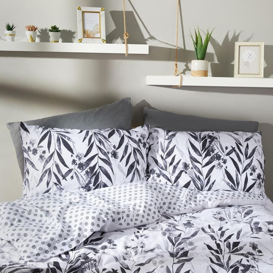 Además del año de la esperanza, 2021 será el año de los sueños. Y qué mejor que soñar entre unas sábanas tan bonitas como las que hay en Primark Home y que cuestan 18 euros.