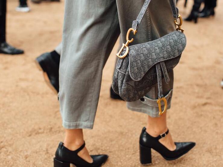 Fotos: 13 vaqueros que hacen tipazo desde 15 euros (y de todos los tipos: flare, baggy, mom...)