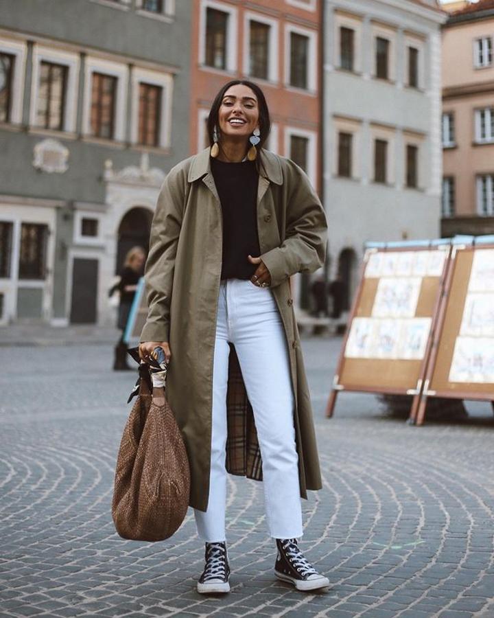 Las zapatillas Converse siguen siendo imbatibles. Son perfectas para combinarlas con looks urbanos. @agostinasaracco