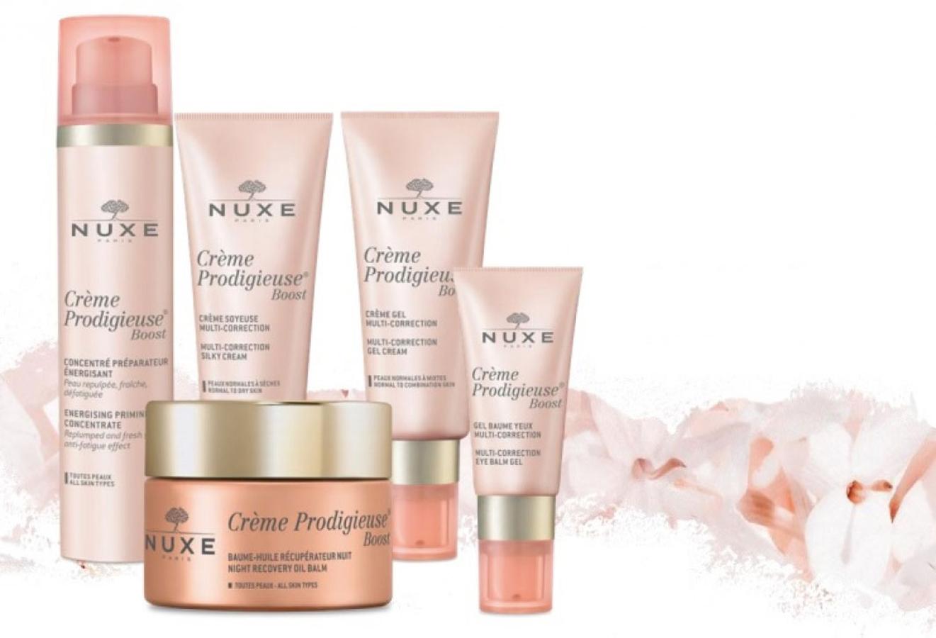 El regalo que le pido a los Reyes Magos es la gama completa Créme Prodigieuse Boost de Nuxe, porque la probé y tanto su aplicación como el resultado en mi rostro fue una experiencia maravillosa. Y la pido porque soy de las que quiere mucho a su piel, pero mi bolsillo no es capaz de alcanzar ciertos precios. La gama está compuesta por un gel crema multi-corrección, una crema sedosa multi-corrección, un gel bálsamo contorno de ojos, un concentrado preparador energizante y un bálsamo-aceite recuperador noche.