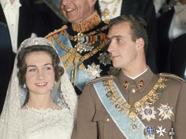 Fotos: La muerte de su hermano, infidelidades y otros dramas que han marcado la vida del rey emérito