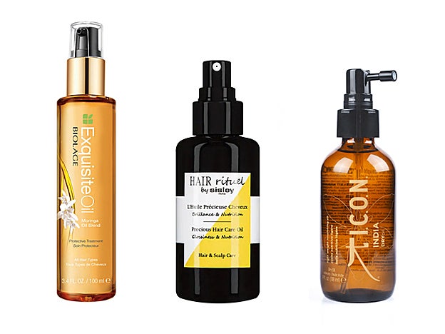 Serum Exquisite Oil de Biolage (17,95 €). L’Huile Précieuse Cheveus Brillance et Nutrition Hair Rituel by Sisley (81,95 €). India Dry Oil de I.C.O.N (39,50 €).