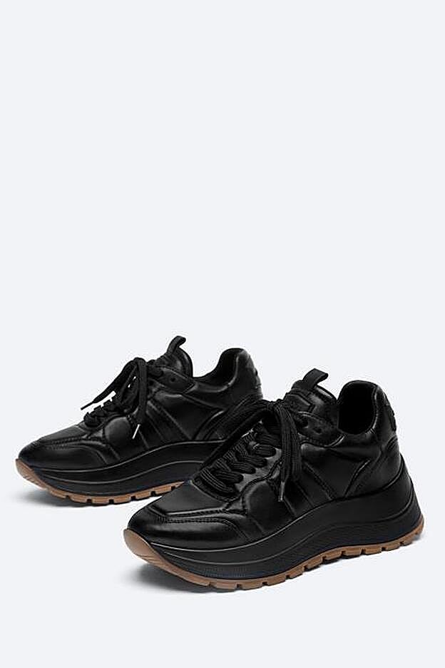 Cómoda y de lo más estilosa, esta deportiva será la clave de muchos de tus looks.