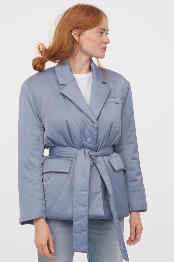 Anoral tipo blazer acolchada, de H&M (69,99 €).