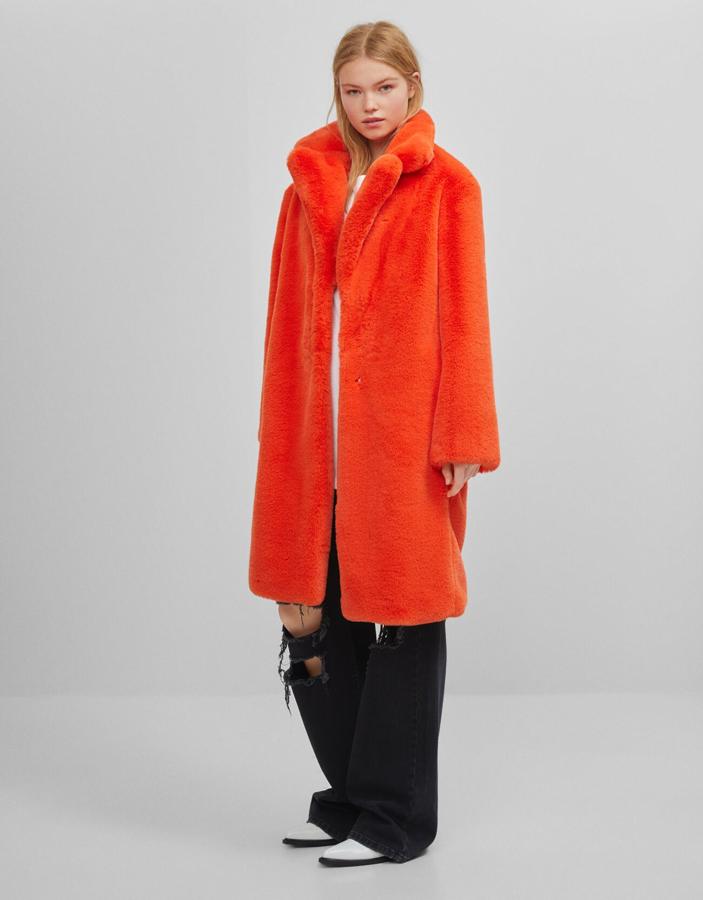 Abrigo XL de peluche, de Berhska (25,99 €).