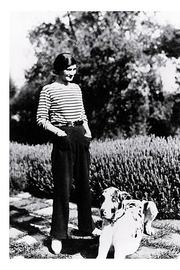 Retrato de Gabrielle Chanel.