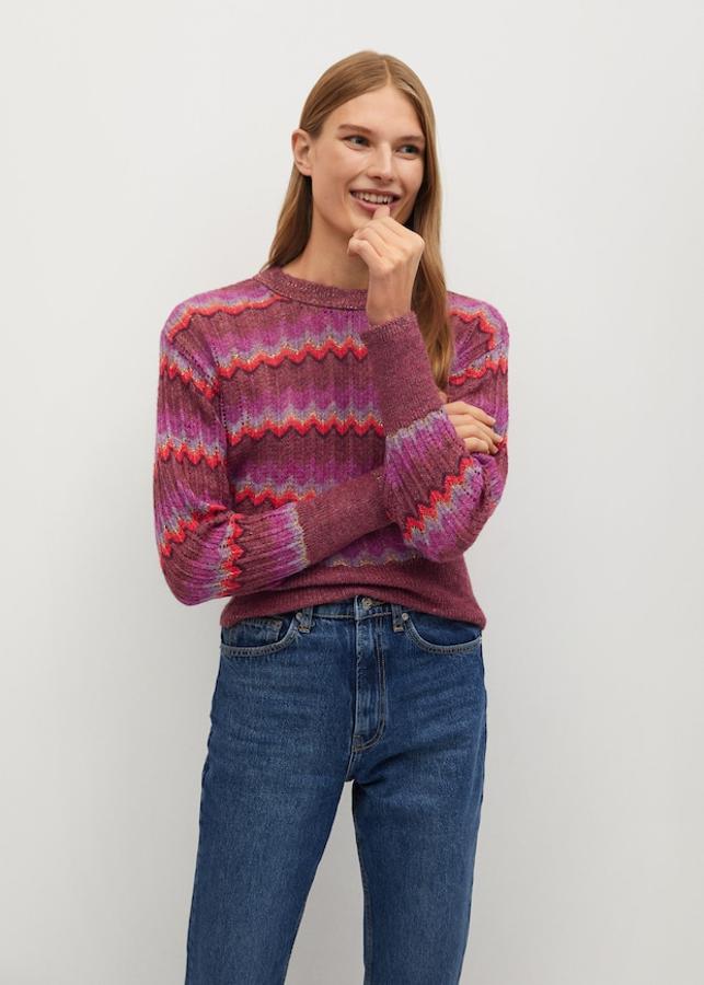 Jersey de lana con grecas multicolores, de Mango (22,99 €).