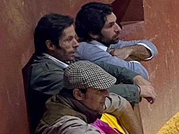 José Antonio Canales con sus primos Cayetano y Francisco Rivera.