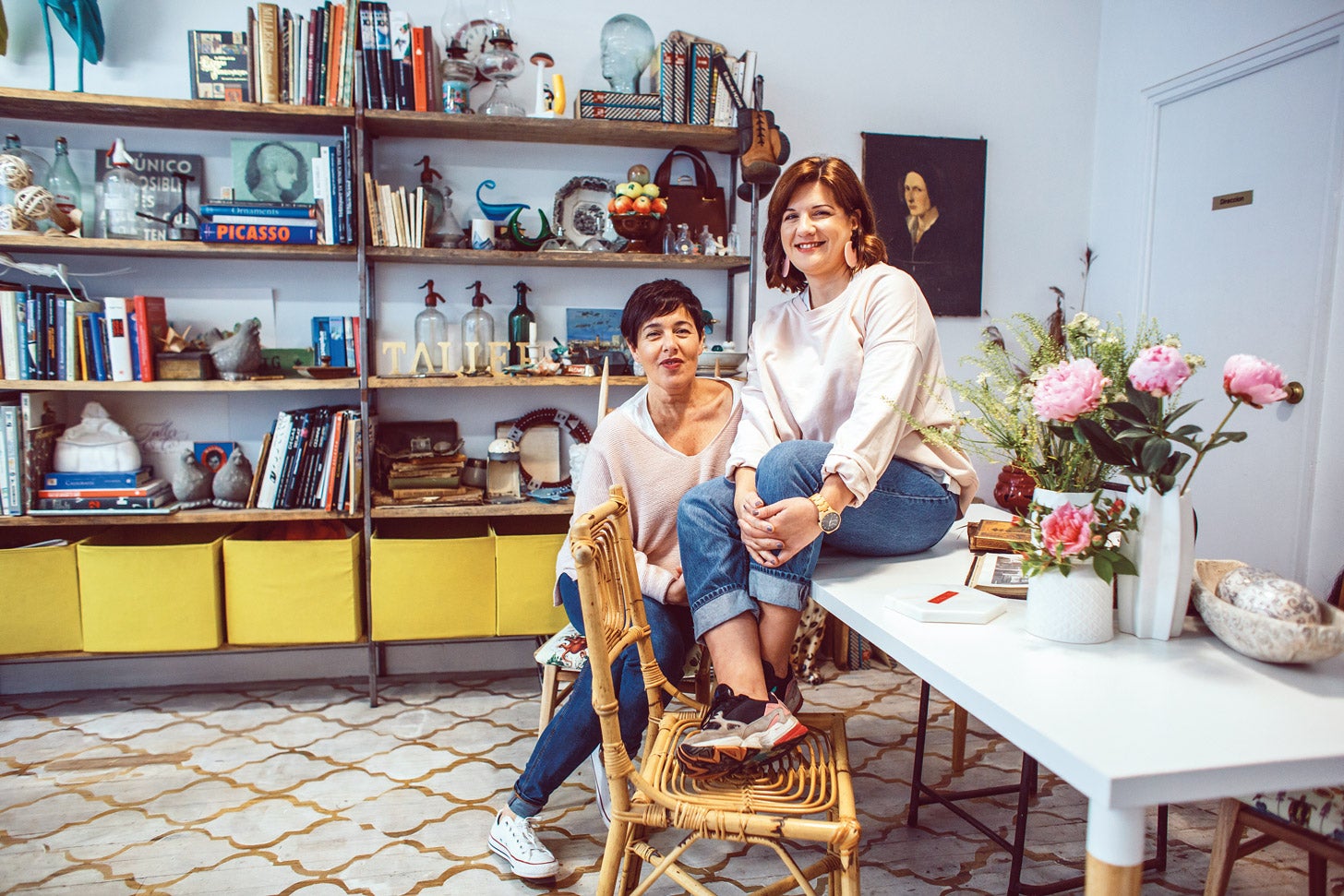 Proyectos de interiores, restyling de muebles, restauración de obras de arte... Nada se resiste a la fuerza creadora y erudita de Taller&Co. (tallerandco.com).