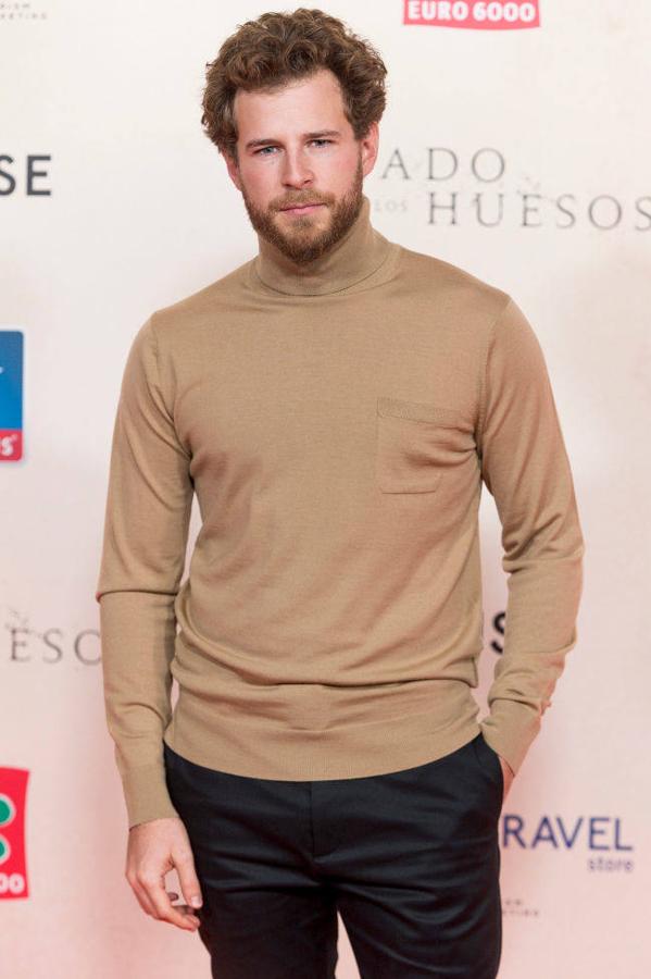 Álvaro Cervantes por Adú.