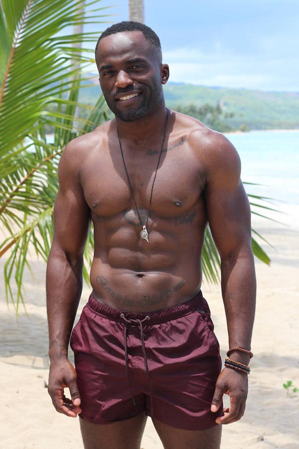 Imanol tiene 34 años y es de Madrid. Es hostelero. “Las mujeres que me conquistan son dulces y divertidas. En la isla no me faltará de eso”.