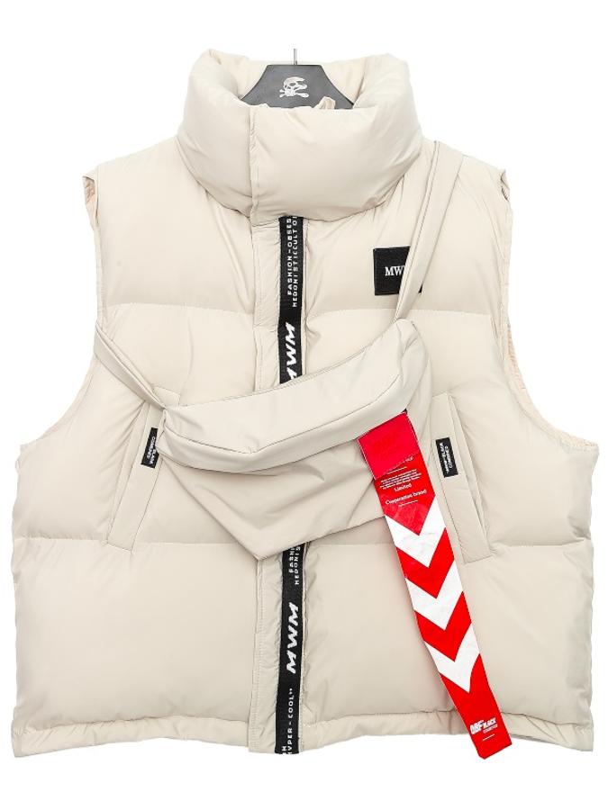 Chaleco acolchado con riñonera a juego, de Mod Wave Movement (189 euros).