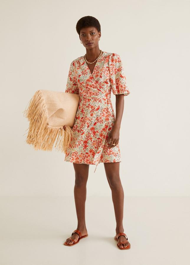 Mini vestido cruzado con estampado de flores de la colección de primavera de Mano (19,99 euros)