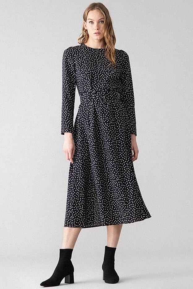 Vestido de la nueva colección de Lefties (19,99 euros).