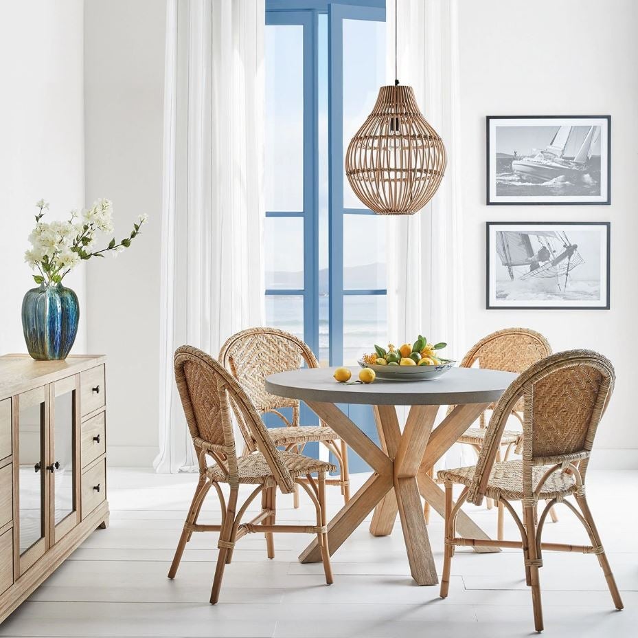 Esta lámpara de ratán es perfecta para una casa en la playa o en el campo, y pasa de 129 a 63.99 euros en las rebajas de El Corte Inglés.