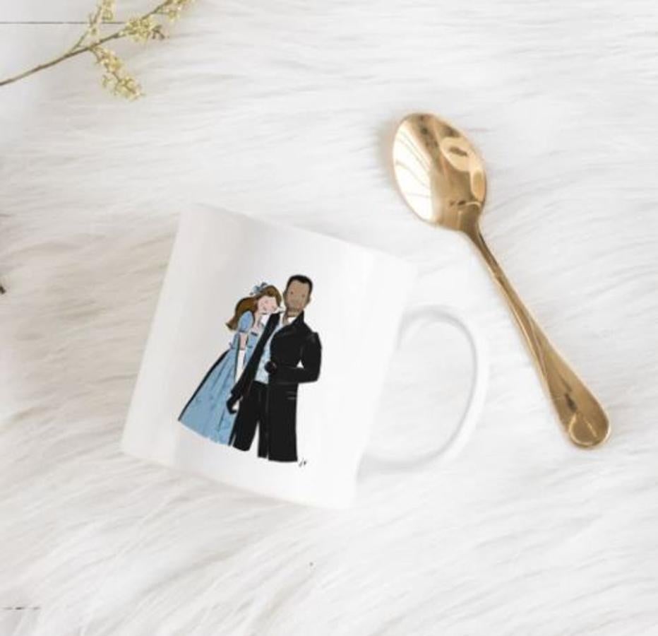 Una de estas tazas con los personajes más carismáticos de Los Bridgerton, diseñada por Jennifer Vallez: 20 dólares (unos 17 euros).