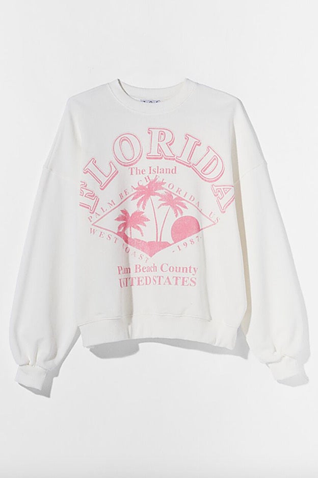 Un precioso diseño con ilustración retro de Bershka.