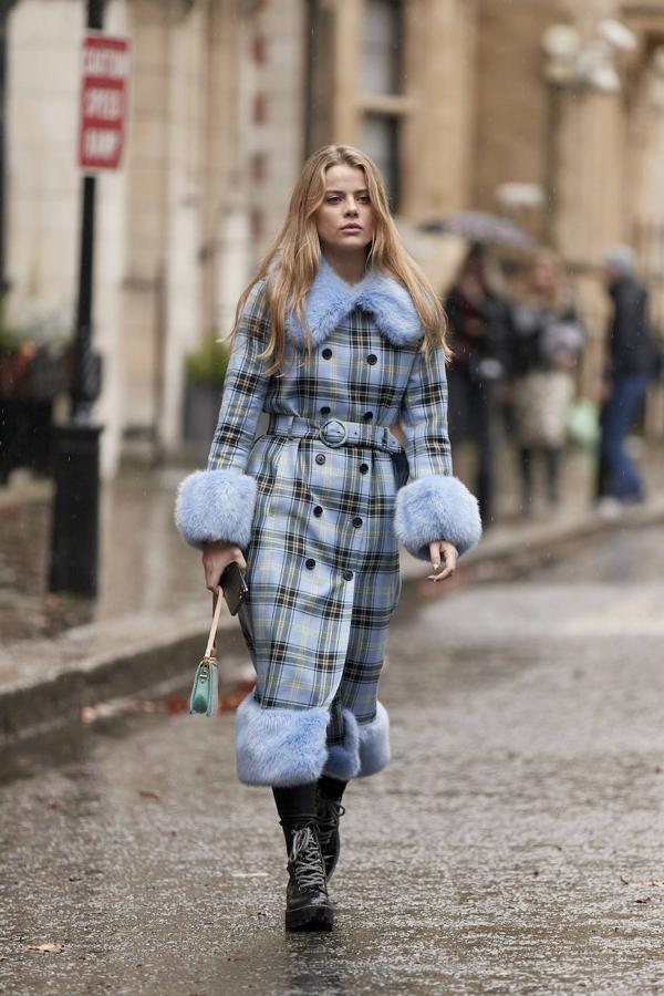 Las botas de inspiración militar son las compañeras perfectas para un día de lluvia.