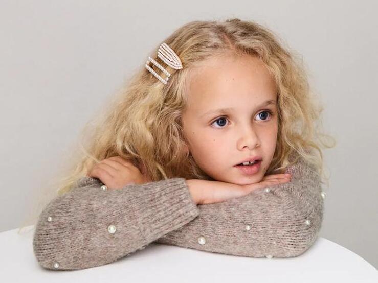 Fotos: Las chaquetas de punto y jerséis de Zara Kids que querrás compartir con tu hija esta primavera (porque también hay en tallas grandes)