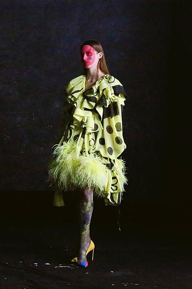 Colección de alta costura p/v 21 de Charles de Vilmorin.