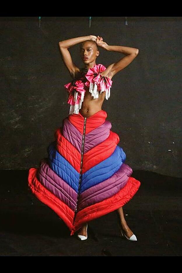 Colección de alta costura p/v 21 de Charles de Vilmorin.