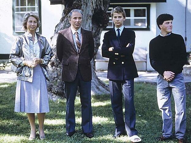 El rey Felipe y Doña Sofía en Lakefield School, Gtres.