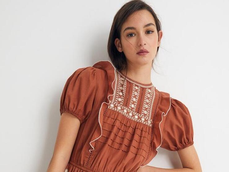 Fotos: Prepárate para la primavera con las 11 prendas bordadas que mejor sientan de Sfera