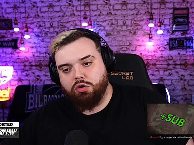 Ibai Llanos, en una de sus retransmisiones en directo en Twitch