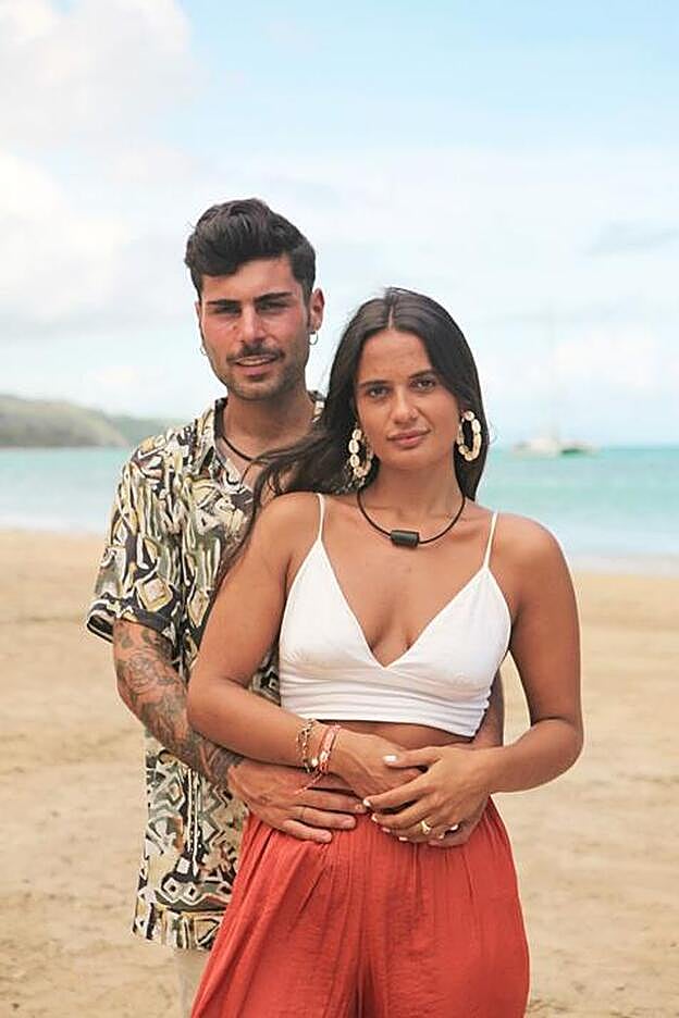 Hugo sigue llorando por Lara en todos los programas de La isla de las tentaciones 3.