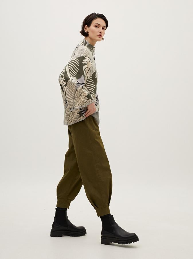 Poncho con estampado de hojas, de Parfois (35,99 €).