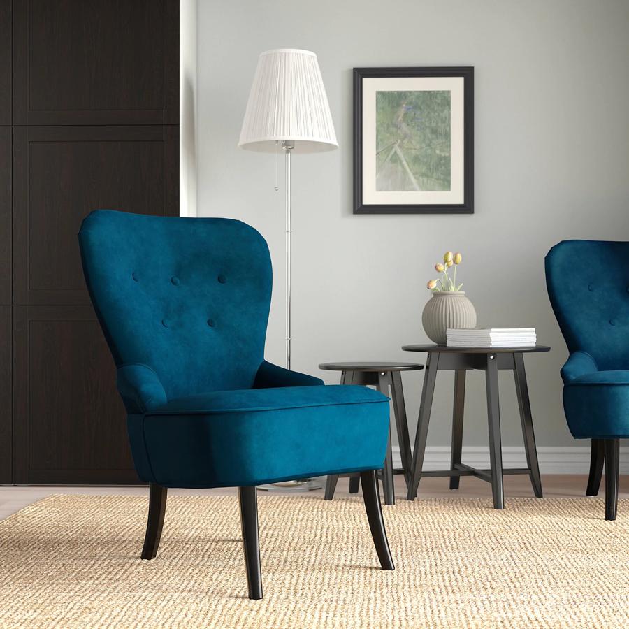 Aunque también está disponible en beige y en gris, es este color azul oscuro el que está arrasando. Con esquinas redondeadas y tejido suave, tiene un precio de 149 euros.