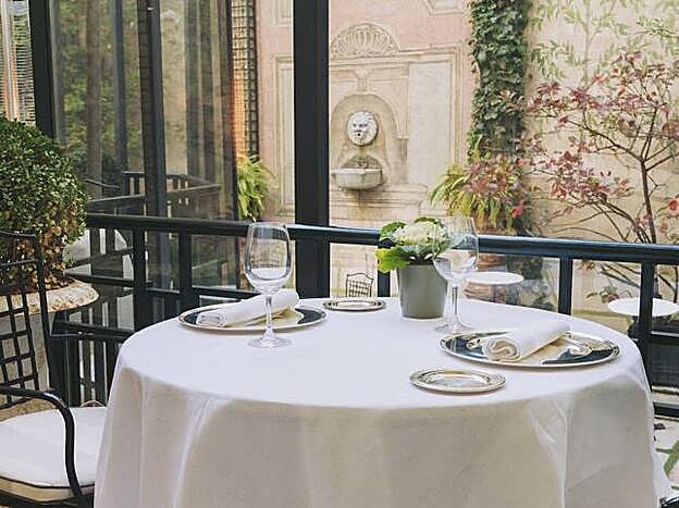 Disfrutarás no solo de la comida, sino también del ambiente cálido y acogedor.