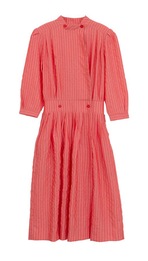 Midi, con flada de vuelo y estampado de rayas, de Molly Bracken (89,55 euros).