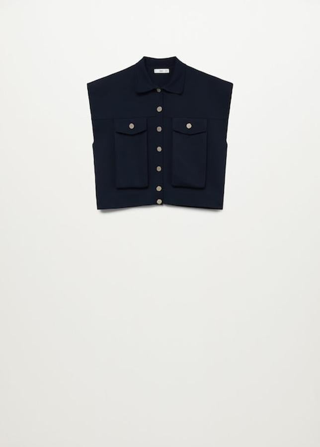 Chaleco corto con bolsillos en color azul marino de la nueva colección de Mango (29,99 euros)