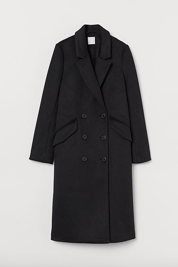 Abrigo de estilo masculino de H&M, perfecto para llevar con vestido midi y botas.
