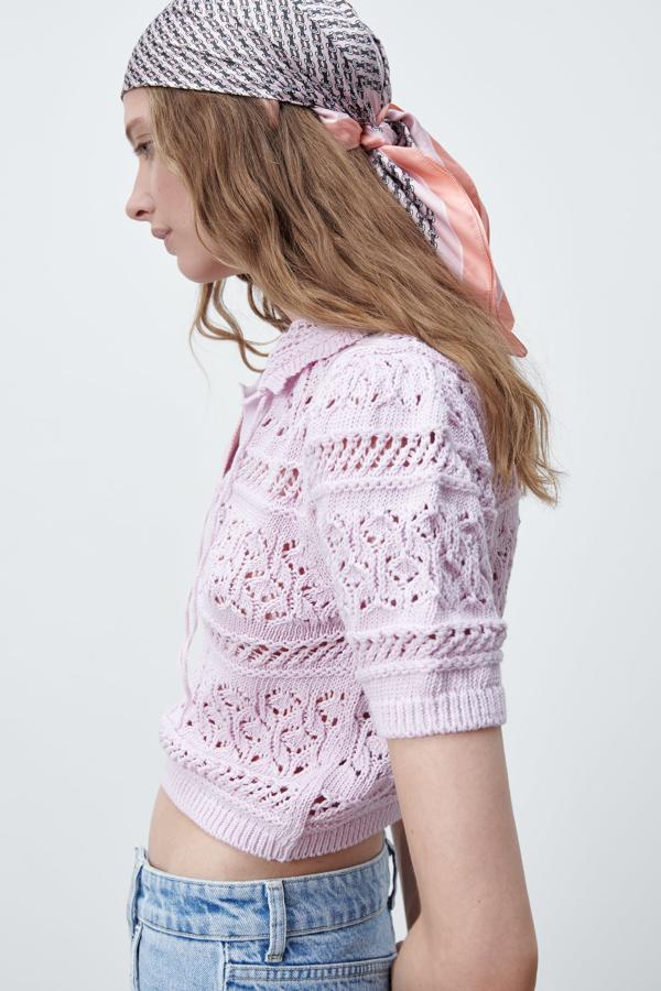 Top corto en color lila de la nueva colección de Zara (19,99 euros)