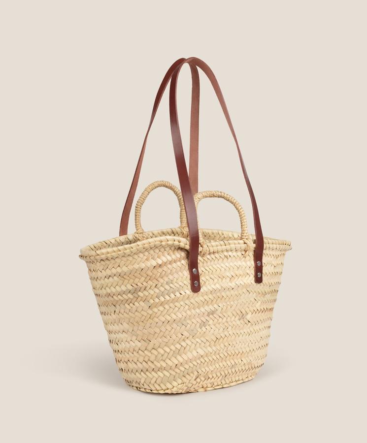 Capazo de yute de tamaño grande con asa larga de la nueva colección de primavera de Oysho (29,99 euros)