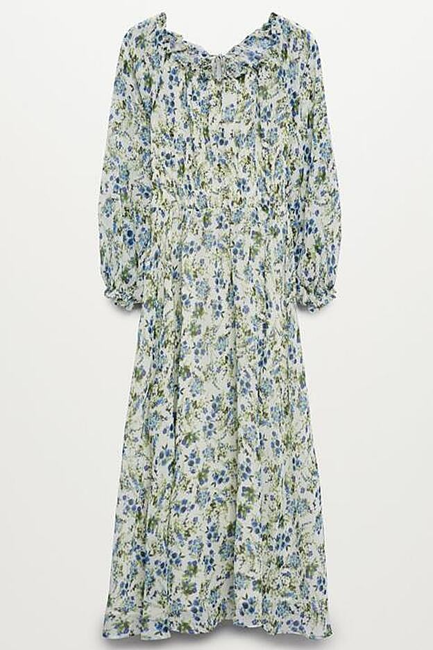 Con un estampado en favorecedores tonos, este vestido se convertirá en tu mejor aliado para las jornadas primaverales.