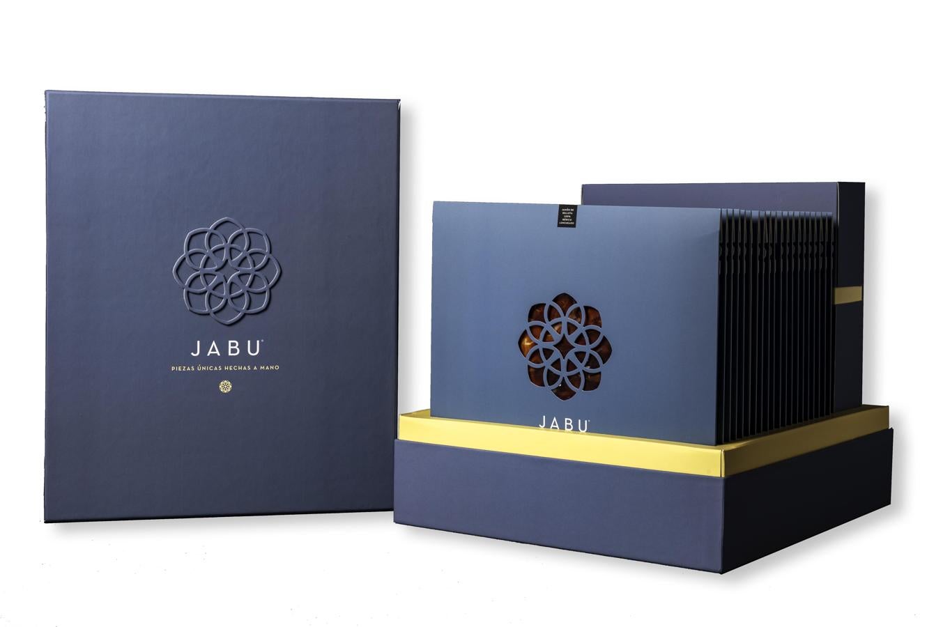 La caja colección de Jabu, con 20 o 40 sobres de jamón 100% ibérico de bellora cortado a mano (entre 350 y 550 euros).